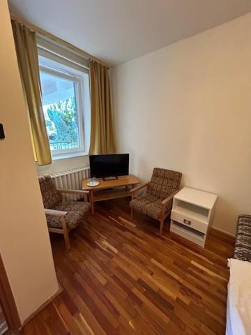 Corvin Panzio Bed and Breakfast Győr Eksteriør billede